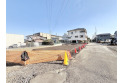 【外観】前面道路含む外観写真/現地全体(10月9日撮影)