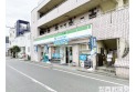 【コンビニ】ファミリーマート練馬大泉町4丁目店　約290m