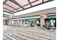 【コンビニ】ファミリーマート清瀬駅前店　約210m