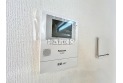 【設備】誰が来たか一目でわかるテレビモニター付きインターホン。