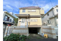 【外観】閑静な低層住宅地に佇む中古一戸建てです。