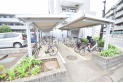 【設備】屋根付き駐輪場。