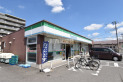 【コンビニ】ファミリーマート　約350m