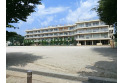 【小学校】栄小学校　約500m