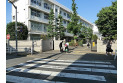 【中学校】第六中学校　約1,300m