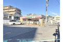【コンビニ】セブンイレブン多摩関戸2丁目店　約200m