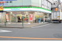 【コンビニ】ファミリーマート　約130m