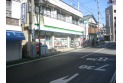 【コンビニ】ファミリーマート所沢松葉町店　約190m