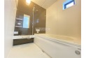 【風呂】ゆったりと入れる一坪タイプの浴室は浴室乾燥機付