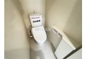 【トイレ】温水洗浄便座付のトイレで毎日清潔・快適