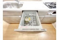 【設備】食器洗浄機を標準搭載。あらいものは毎日のこと、あれば何かと便利な設備です。