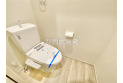 【トイレ】いつも綺麗に清潔に。洗浄機能付きトイレです。