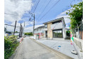 【外観】車通りの少ない閑静な住宅街です。