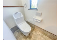 【トイレ】いつも綺麗に清潔に。洗浄機能付きトイレです。