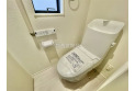 【トイレ】いつも綺麗に清潔に。洗浄機能付きトイレです。