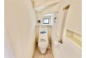 【トイレ】いつも綺麗に清潔に。洗浄機能付きトイレです。