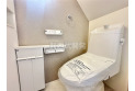 【トイレ】いつも綺麗に清潔に。洗浄機能付きトイレです。