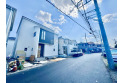 【外観】前面道路が広く、駐車が苦手でも停めやすいです/現地全景