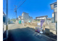 【外観】10月1日撮影/前面道路