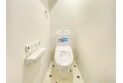 【トイレ】いつも綺麗に清潔に。洗浄機能付きトイレです。