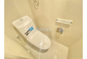【トイレ】いつも綺麗に清潔に。洗浄機能付きトイレです。