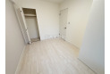 【内観】部屋ごとに設けた収納は住みやすさへのこだわり