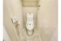 【トイレ】いつも綺麗に清潔に。洗浄機能付きトイレです。