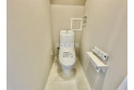 【トイレ】いつも綺麗に清潔に。洗浄機能付きトイレです。