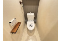【トイレ】いつも綺麗に清潔に。洗浄機能付きトイレです。