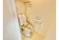 【トイレ】いつも綺麗に清潔に。洗浄機能付きトイレです。