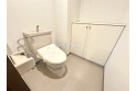 【トイレ】１Ｆ・２Ｆのトイレは温水洗浄便座付で毎日清潔・快適