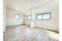 【内観】【2階洋室9.9帖】