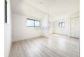 【内観】【2階洋室9.9帖】