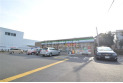 【コンビニ】ファミリーマートバイパス所沢和ケ原店　約300m