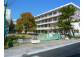 【小学校】泉小学校　約160m