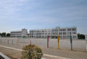 【小学校】奥冨小学校　約700m