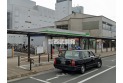 【コンビニ】ファミリーマート飯能駅南口店　約430m