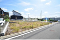 【外観】現地全景　建築条件無し土地のためお好きなハウスメーカーで建築できます。