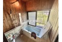 【風呂】清流名栗川を眺めることができる浴室