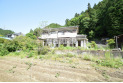 【外観】南側に清流直竹川が流れる自然豊かで陽当たり良好な住環境です