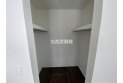 【収納】洋室６．２５帖備え付けのウォークインクローゼット