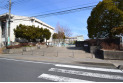 【小学校】新宿小学校　約750m