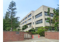 【小学校】栄小学校　約440m