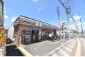 【コンビニ】セブンイレブン新河岸駅東口店　約678m