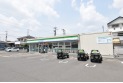 【コンビニ】ファミリーマート川越岸町三丁目店　約330m