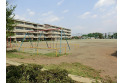 【小学校】霞ケ関北小学校　約920m