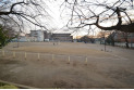 【小学校】霞ヶ関南小学校　約400m