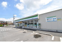 【コンビニ】ファミリーマート川越牛子店　約1,100m