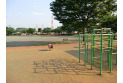 【公園】岸町健康ふれあい広場　約270m