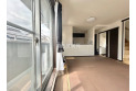 【居間】LDK広々16帖です。南東向きお部屋は陽当良好です。